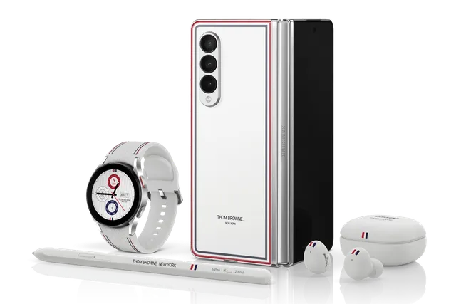 Samsung Galaxy Z Fold3 5G SM-F9260 in Thom Browne White